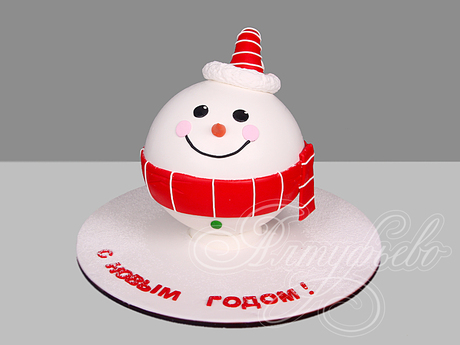 Торт Снеговичок в шапке и шарфе