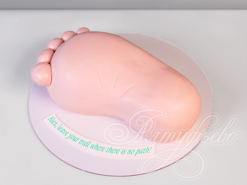 3D торт в виде ножки младенца
