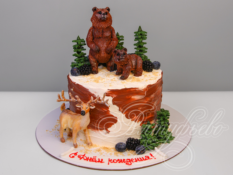 Торт с оленями и медведями
