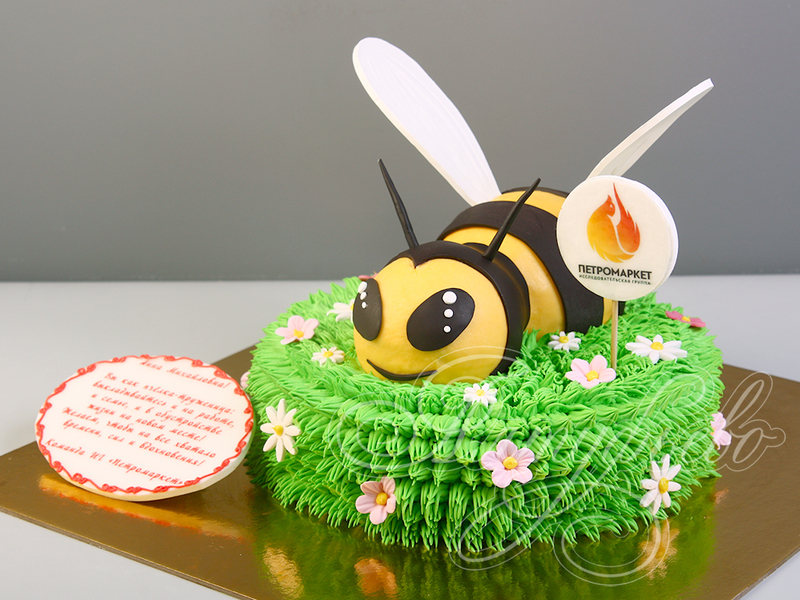 Торт "Труженица пчелка" для женщины