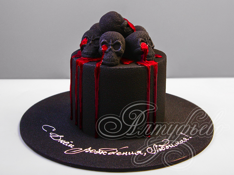 Торт для любимой Черный с Черепами одноярусный велюровый без мастики