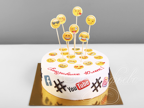 Торт Соцсети на 10 лет
