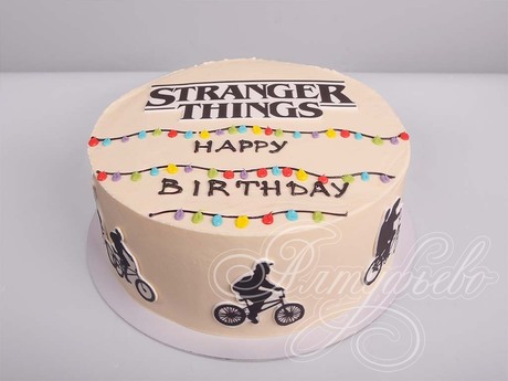 Торт Stranger Things для подростка
