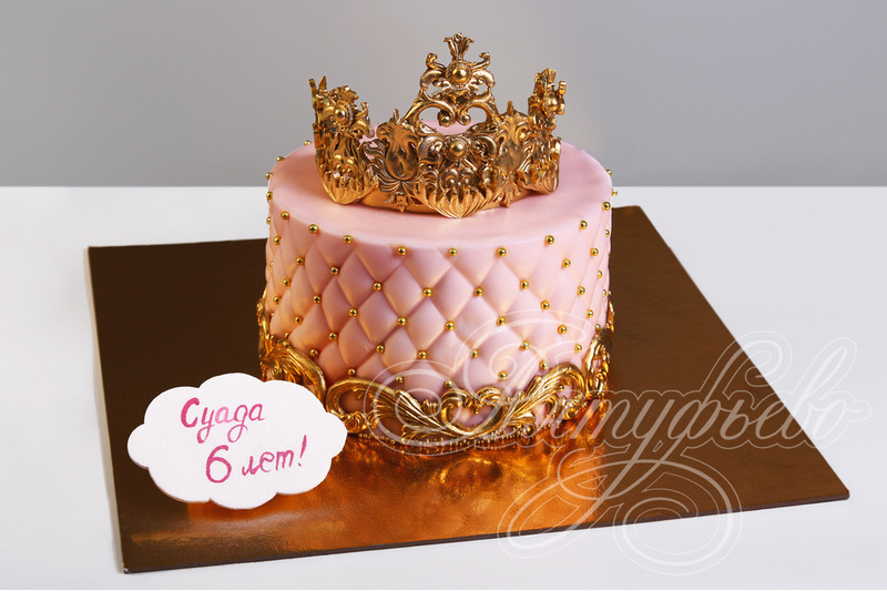 Торт с Золотой Короной на 6 лет