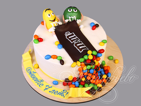 Торт с M&M's