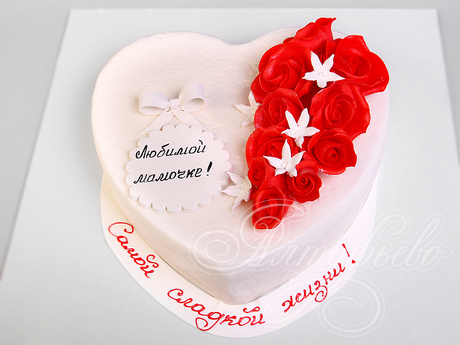 Торт Сердце с розами для тещи