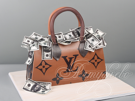 Торт Сумочка LV с долларами