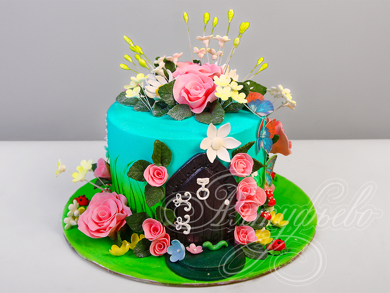Детский торт в день рождения одноярусный с мастикой