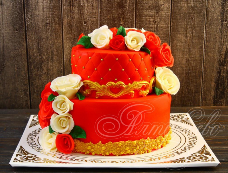 Торт красный