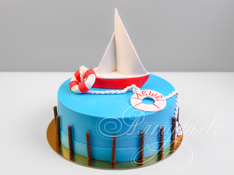 Морской торт с парусником