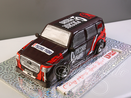 Торт машина Toyota Land Cruiser
