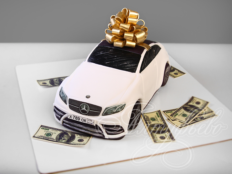 Торт на день рождения мужчинам и женщинам одноярусный в виде белого автомобиля в подарок