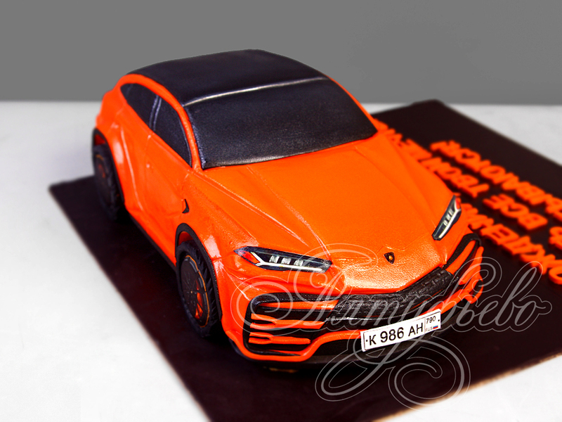 Торт 3D в виде машины Lamborghini Urus одноярусный с мастикой