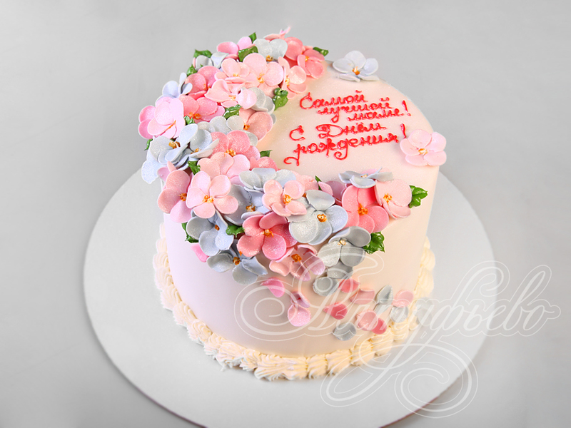 Торт для мамы на день рождения с цветами