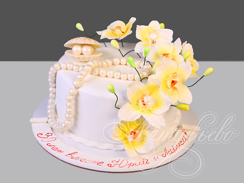 Торт на жемчужную свадьбу маме и папе одноярусный с мастикой