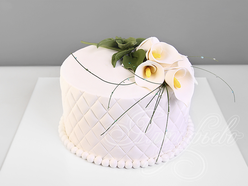 Белый торт с каллами 08021920