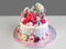 Модный торт с цветами и макарунами