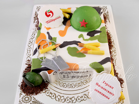 Торт с каской, гранатой, жетонами
