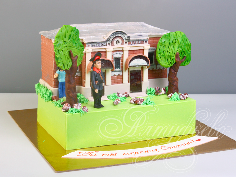 Торт со зданием и милиционером