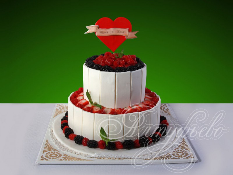 Свадебный торт «Фруктовое наслаждение»